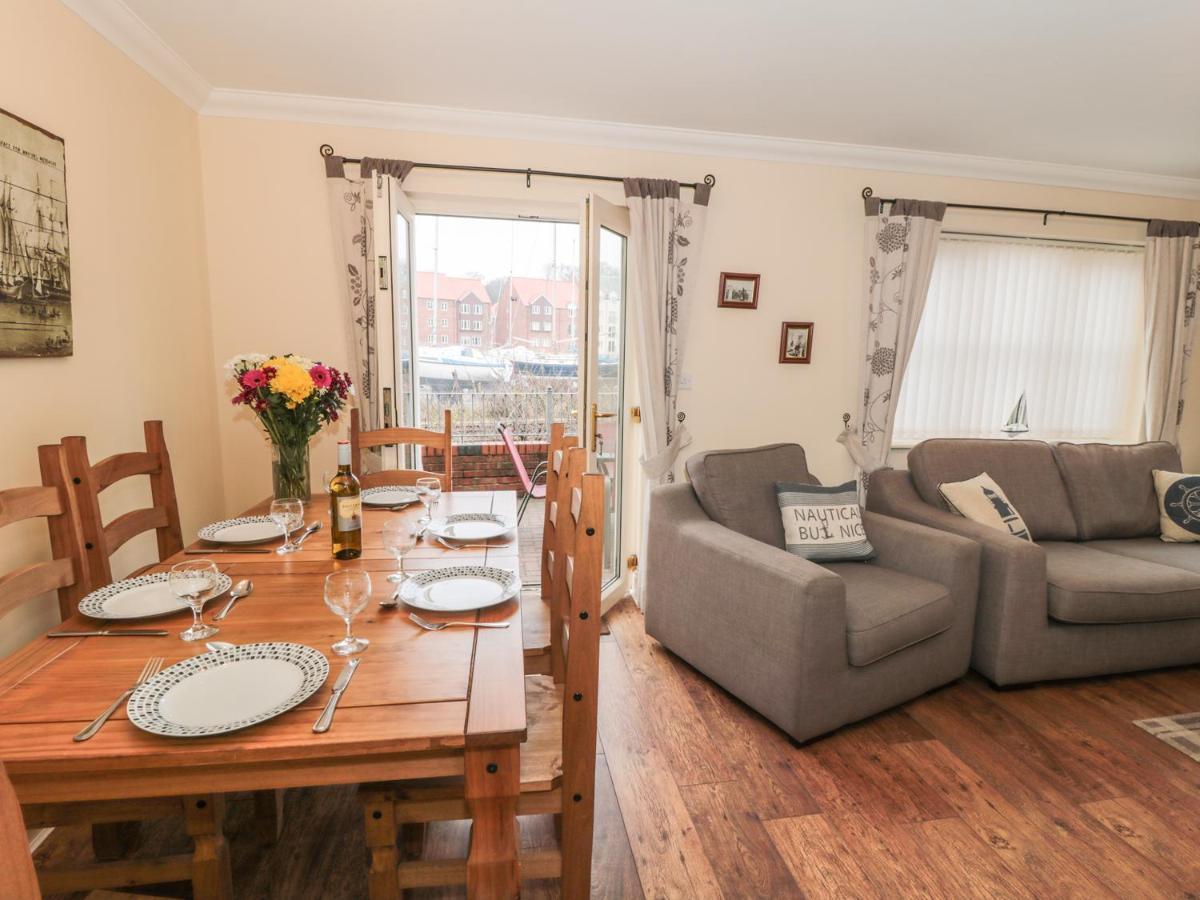 Mariners' Rest Villa Whitby Bagian luar foto