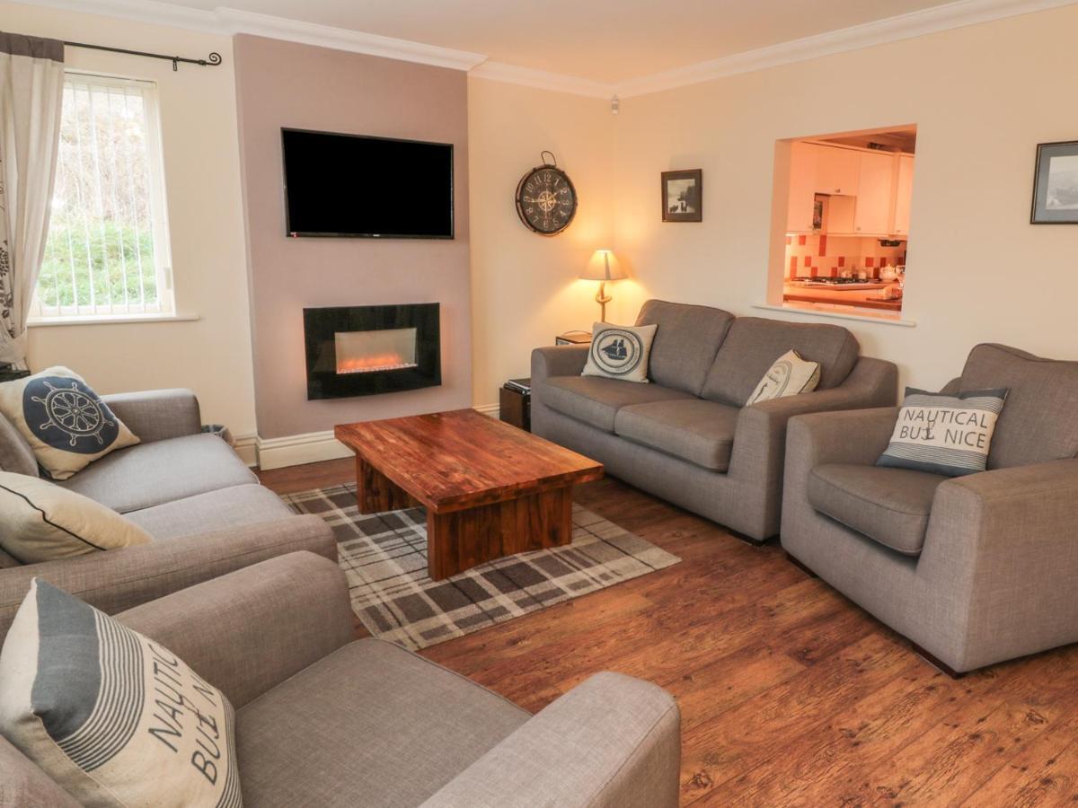 Mariners' Rest Villa Whitby Bagian luar foto